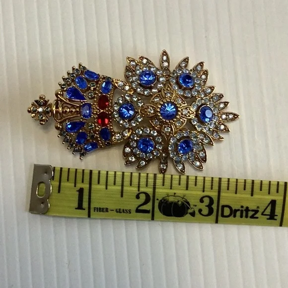 JOAN RIVERS Vintage Royal Monarch Maltese Cross Gold Blue Red‎ Brooch Signed
